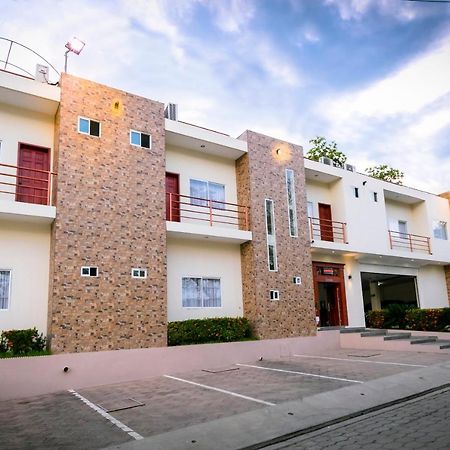 Hotel Mediterraneo Inn Santa Rosa de Lima Luaran gambar