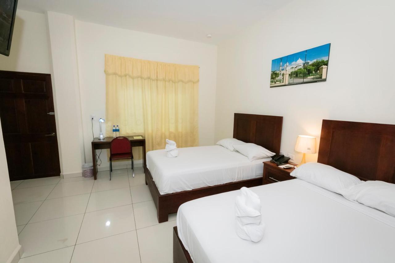 Hotel Mediterraneo Inn Santa Rosa de Lima Luaran gambar