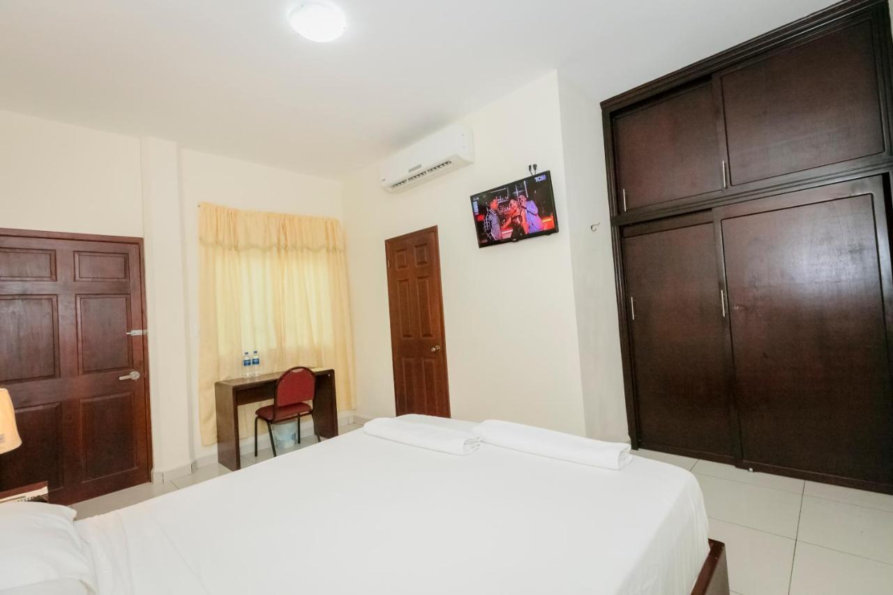 Hotel Mediterraneo Inn Santa Rosa de Lima Luaran gambar