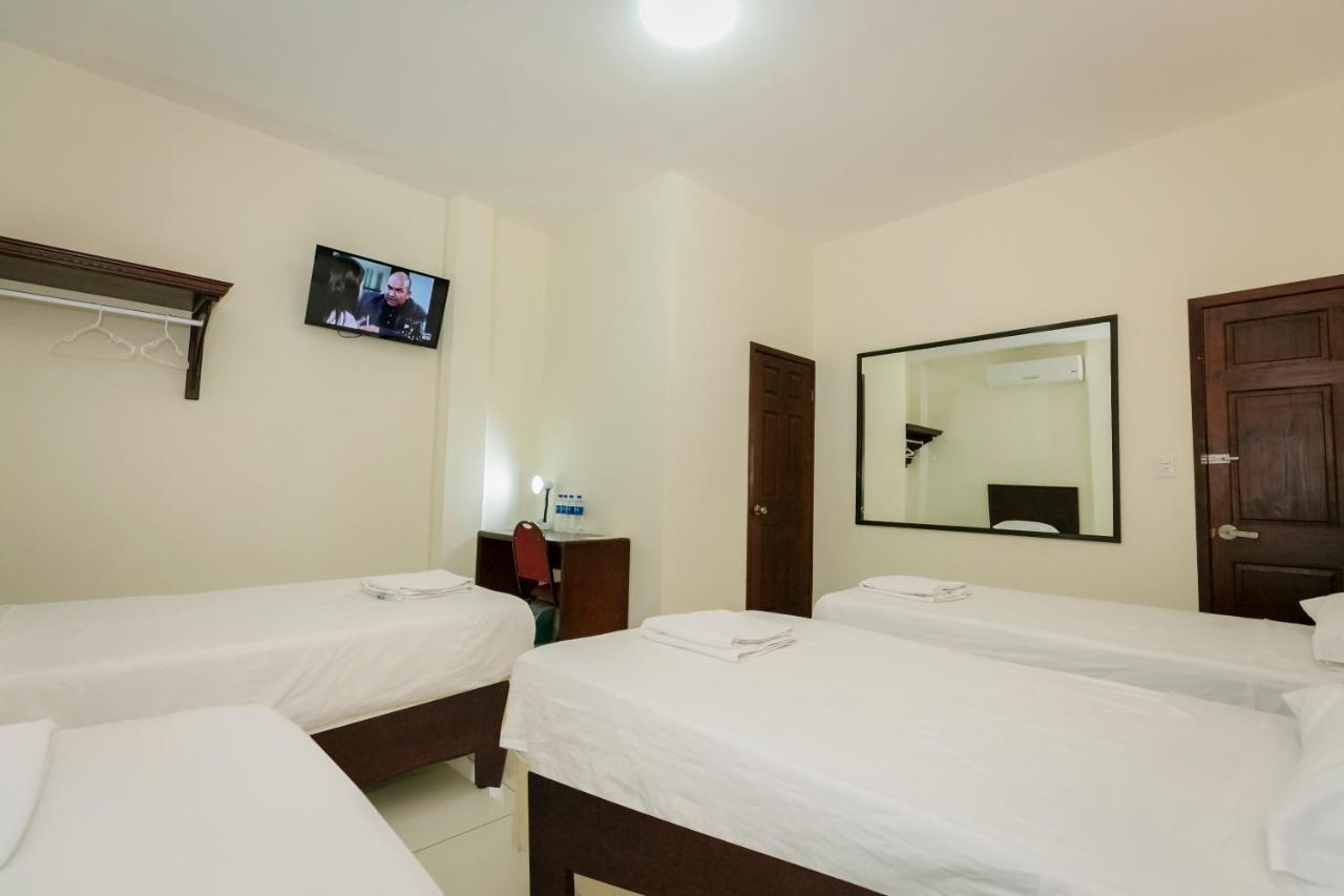 Hotel Mediterraneo Inn Santa Rosa de Lima Luaran gambar